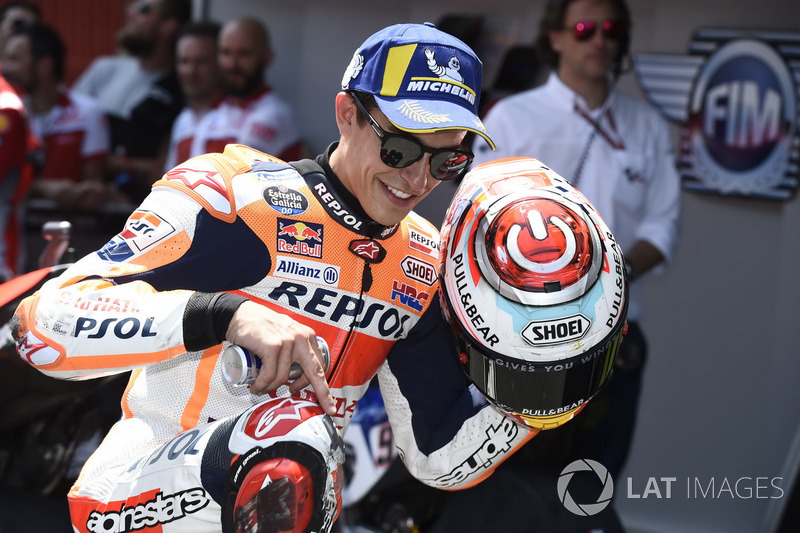 Marc Marquez, Repsol Honda Team, pointing at scratched knee