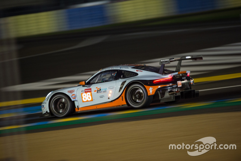 #86 Gulf Racing Porsche 911 RSR: Michael Wainwright, Benjamin Barker, Alex Davison