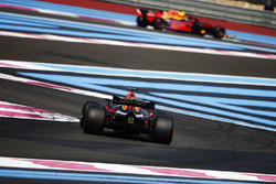 Daniel Ricciardo, Red Bull Racing RB14, en Max Verstappen, Red Bull Racing RB14