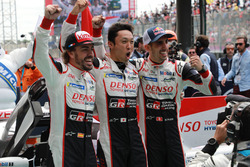 Winners #8 Toyota Gazoo Racing Toyota TS050: Sébastien Buemi, Kazuki Nakajima, Fernando Alonso