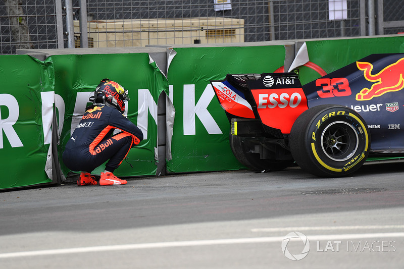 Авария: Макс Ферстаппен, Red Bull Racing RB14