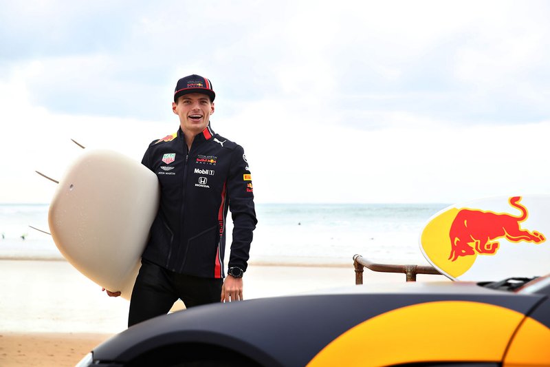 Max Verstappen, Red Bull Racing, si prepara per fare surf