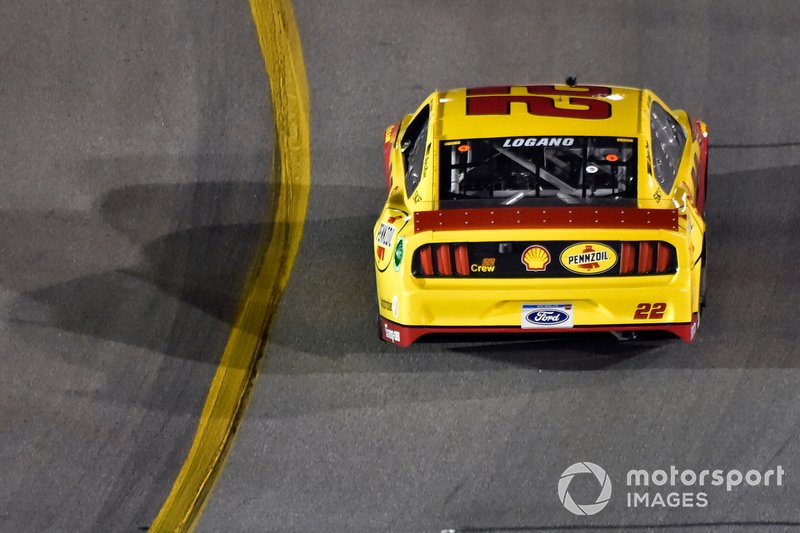 2. Joey Logano, Team Penske, Ford Mustang