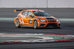 #101 Cupra TCR, Red Camel-Jordans.nl, Luc Breukers