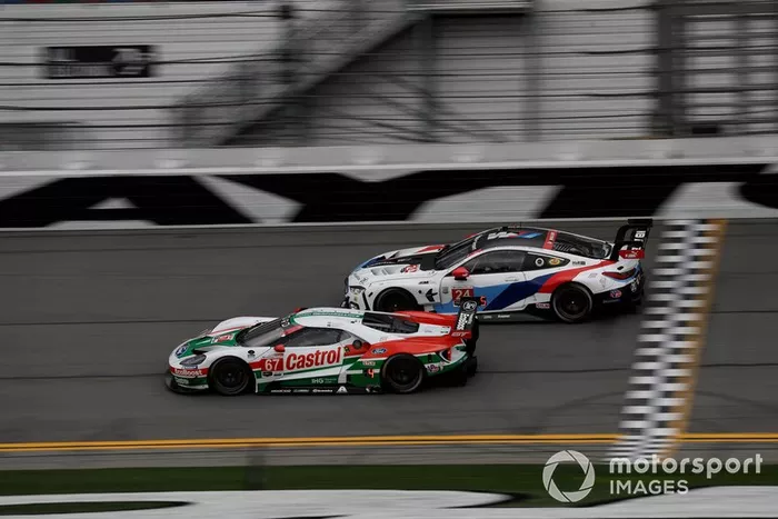 #67 Ford Chip Ganassi Racing Ford GT, GTLM: Ryan Briscoe, Richard Westbrook, Scott Dixon, #24 BMW Team RLL BMW M8 GTE, GTLM: Jesse Krohn, John Edwards, Mozzie Mostert, Alex Zanardi