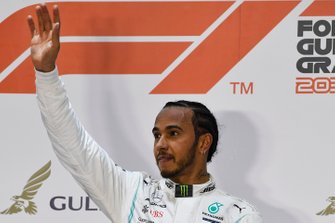 Podyum: Yarış galibi Lewis Hamilton, Mercedes AMG F1