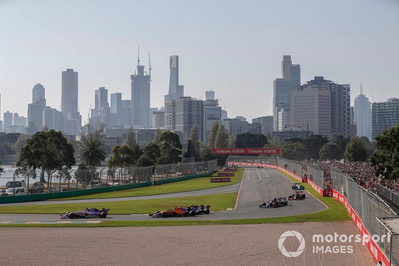 Lance Stroll, Racing Point RP19, Carlos Sainz Jr., McLaren MCL34, Antonio Giovinazzi, Alfa Romeo Racing C38, Daniil Kvyat, Toro Rosso STR14, e Pierre Gasly, Red Bull Racing RB15