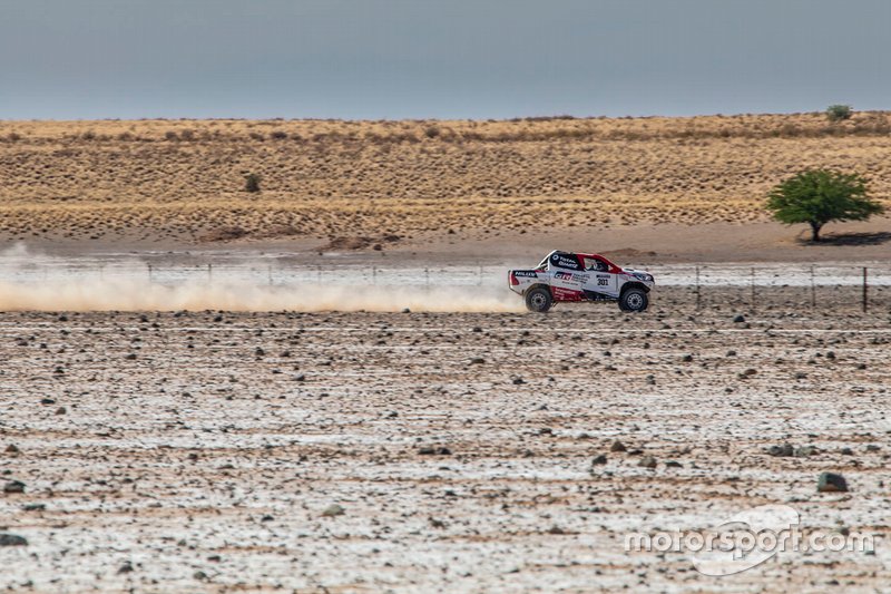 301# Toyota Gazoo Racing Toyota Hilux: Fernando Alonso, Giniel de Villiers
