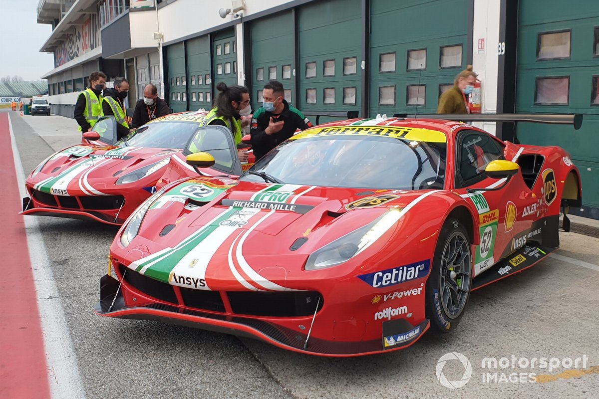 Le Ferrari 488 GTE Evo: #51 AF Corse: Alessandro Pier Guidi, James Calado, #52 AF Corse: Daniel Serra, Miguel Molina 