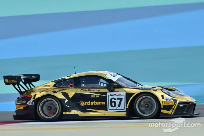 #67 Dinamic Motorsport, Porsche 911 GT3R: Roberto Pampanini, Mauro Calamia, Stefano Monaco