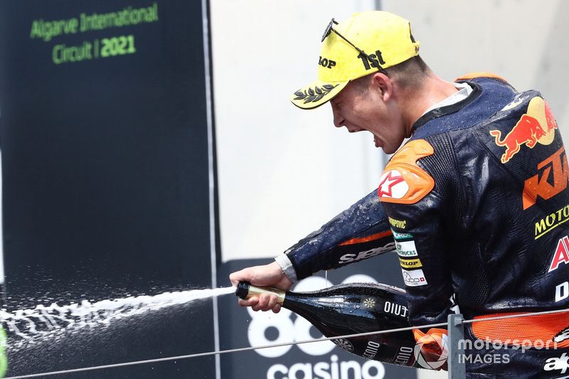 Ganador Raul Fernandez, Red Bull KTM Ajo