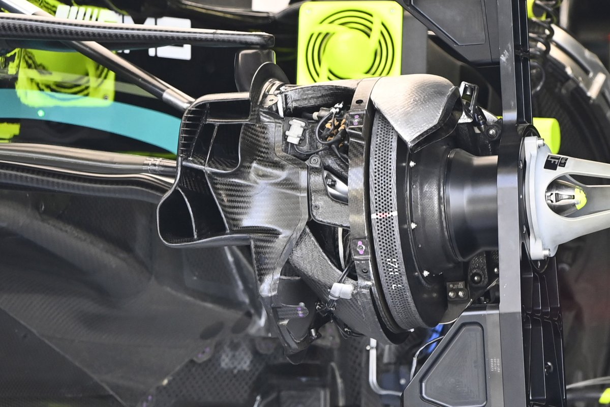 Detalle del Mercedes W12