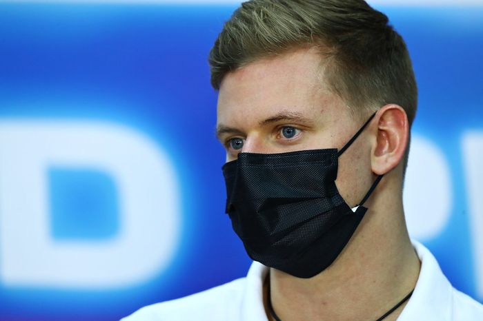 Mick Schumacher, Haas F1 en la conferencia de prensa