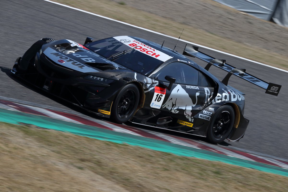 #16 Red Bull MOTUL MUGEN NSX-GT