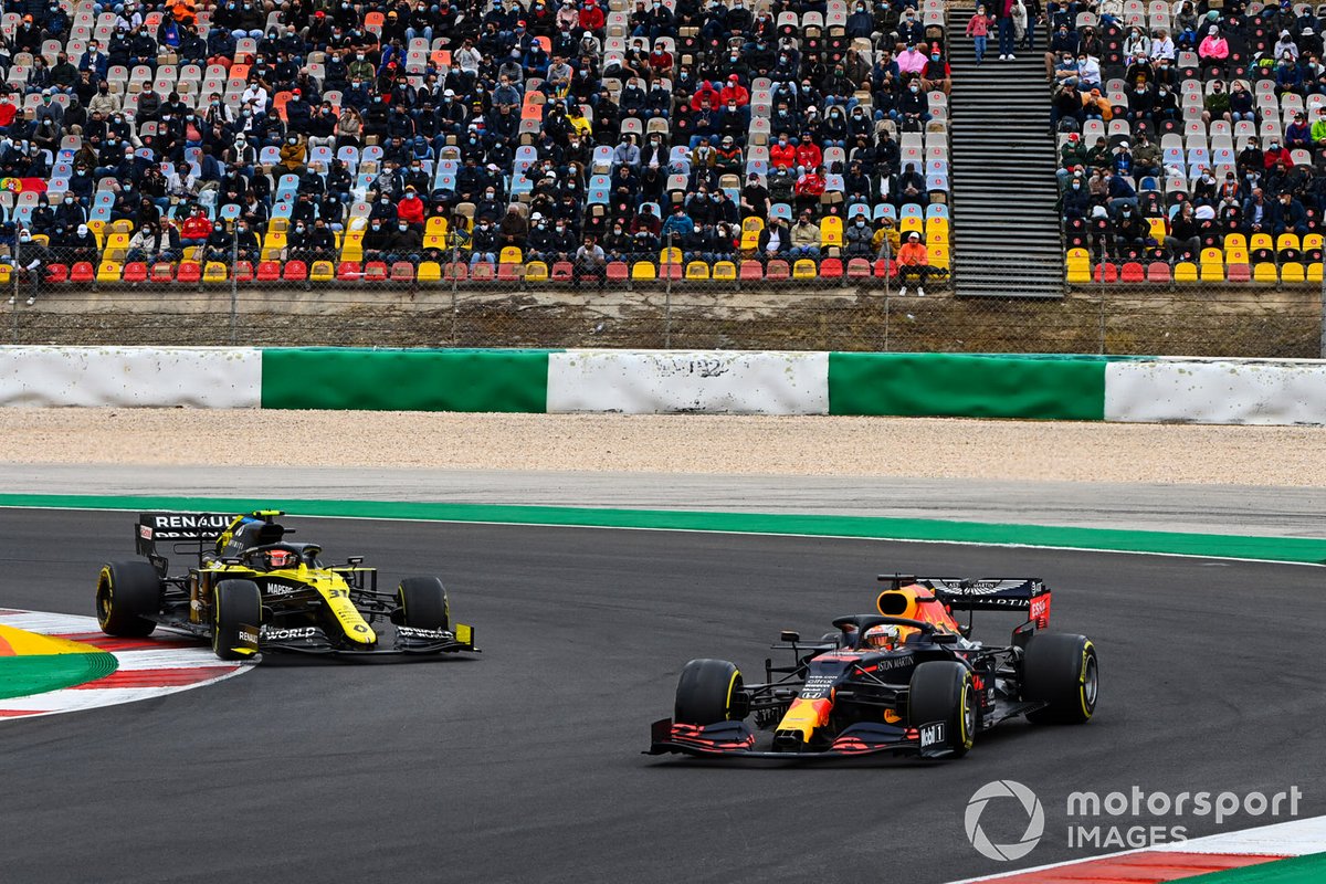 Max Verstappen, Red Bull Racing RB16, Esteban Ocon, Renault F1 Team R.S.20