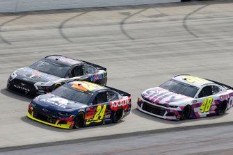 William Byron, Hendrick Motorsports, Chevrolet Camaro Axalta, Kevin Harvick, Stewart-Haas Racing, Ford Mustang Mobil 1, Jimmie Johnson, Hendrick Motorsports, Chevrolet Camaro Ally