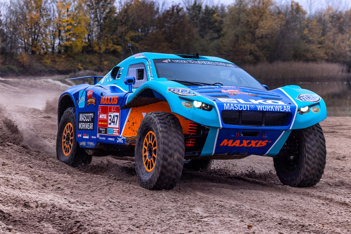 Tim i Tom Coronel, Century CR6