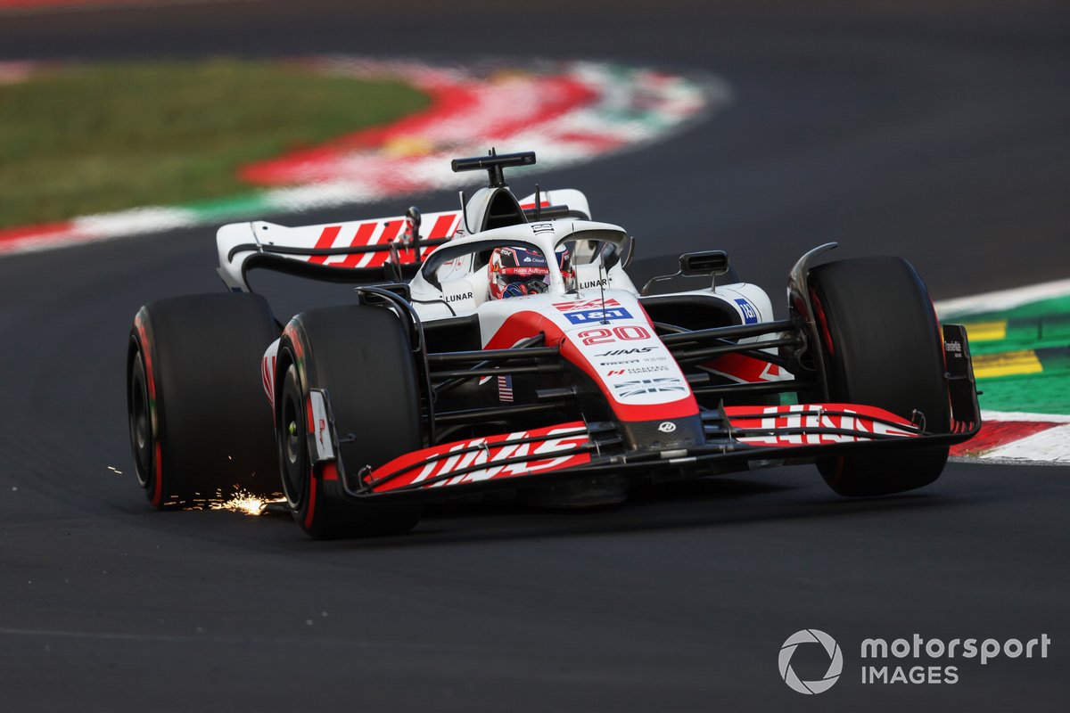 Kevin Magnussen, Haas VF-22