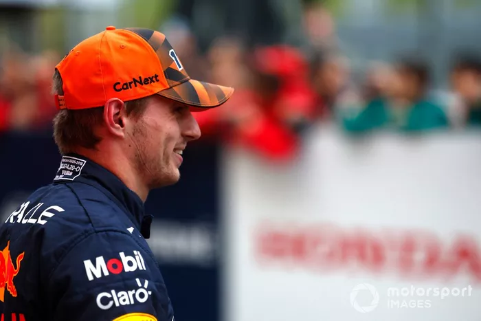 Max Verstappen, Red Bull Racing, 1ª posición, en Parc Ferme