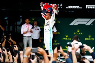 Race winner Lewis Hamilton, Mercedes AMG F1