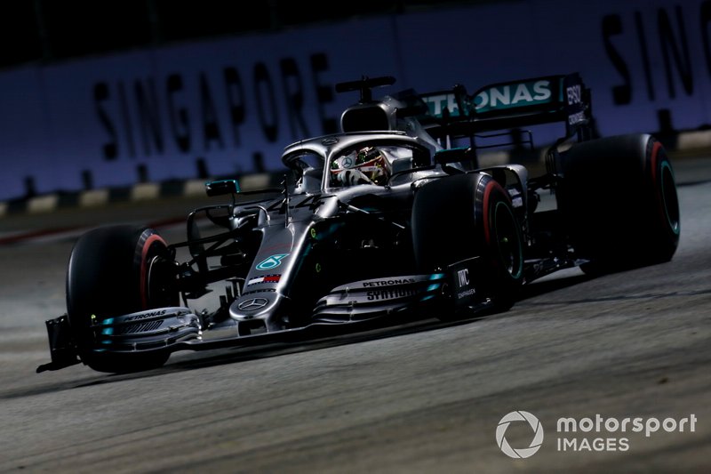2: Lewis Hamilton, Mercedes AMG F1 W10, 1'36.408