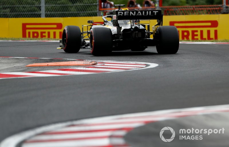 18: Daniel Ricciardo, Renault F1 Team, 1min17s257
