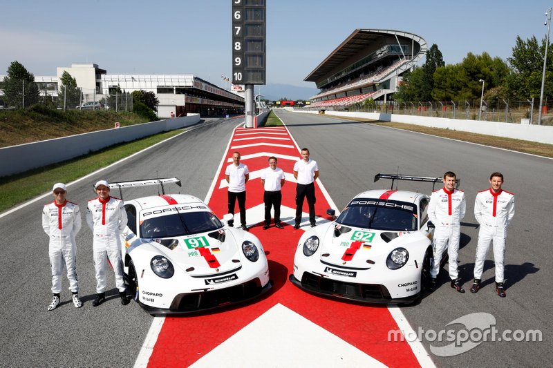 #91 Porsche GT Team Porsche 911 RSR - 19: Gianmaria Bruni, Richard Lietz, #92 Porsche GT Team Porsche 911 RSR - 19: Michael Christensen, Kevin Estre, with Alex Stehlig, Programm manager FIA WEC, Pascal Zurlinden, Head of GT-Motorsport, Bernhard Demmer, Manthey Racing