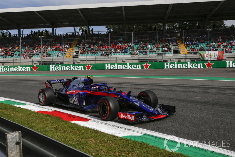 9: Pierre Gasly, Scuderia Toro Rosso STR13, 1'21.350