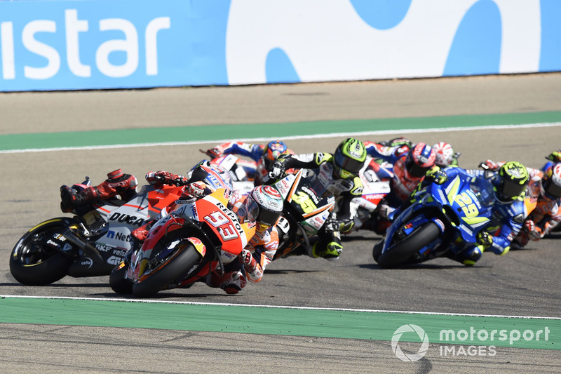 Jorge Lorenzo, Ducati Team choca detrás de Marc Márquez, Repsol Honda Team