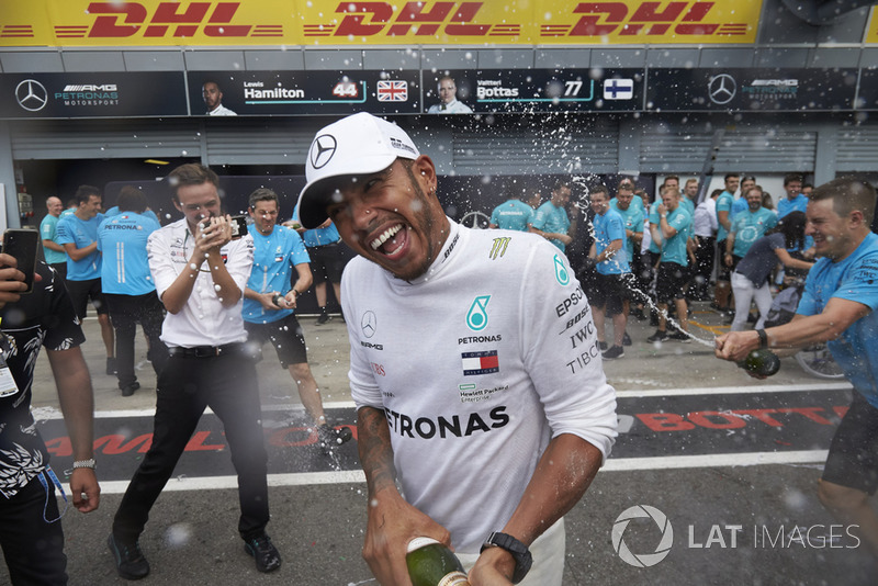 Lewis Hamilton győzelme az Olasz Nagydíjon