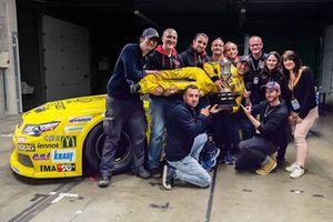 2018 champion Alon Day, Caal Racing, celebrates with his title