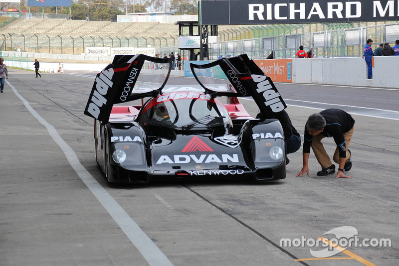 ADVAN alpha Nova Porsche 962C