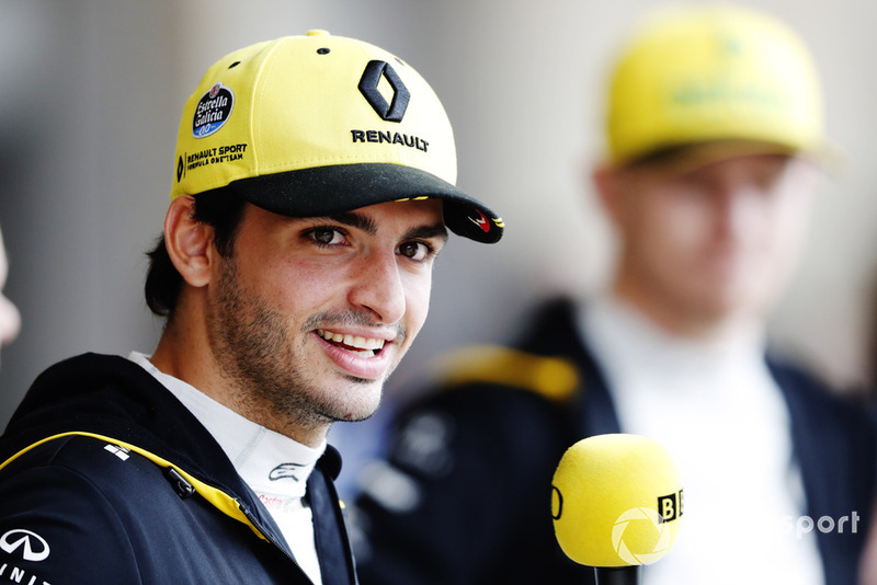 Carlos Sainz Jr, Renault Sport F1 Team, et Nico Hulkenberg, Renault Sport F1 Team.