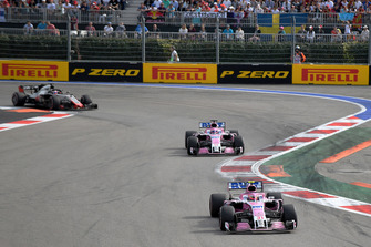 Esteban Ocon, Racing Point Force India VJM11 and Sergio Perez, Racing Point Force India VJM11