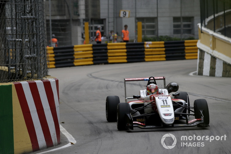 Marcus Armstrong, SJM Theodore Racing by PREMA