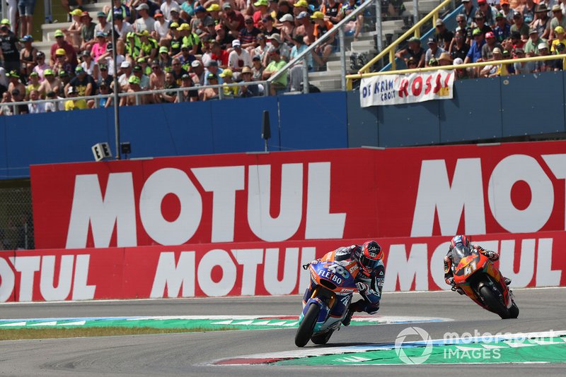 Augusto Fernandez, Pons HP40