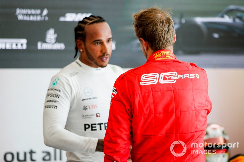 Podyum: 2. Sebastian Vettel, Ferrari, Yarış galibi Lewis Hamilton, Mercedes AMG F1
