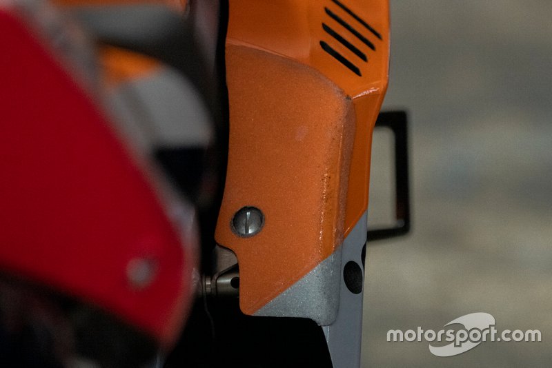 Jorge Lorenzo, Repsol Honda Team, fuel tank
