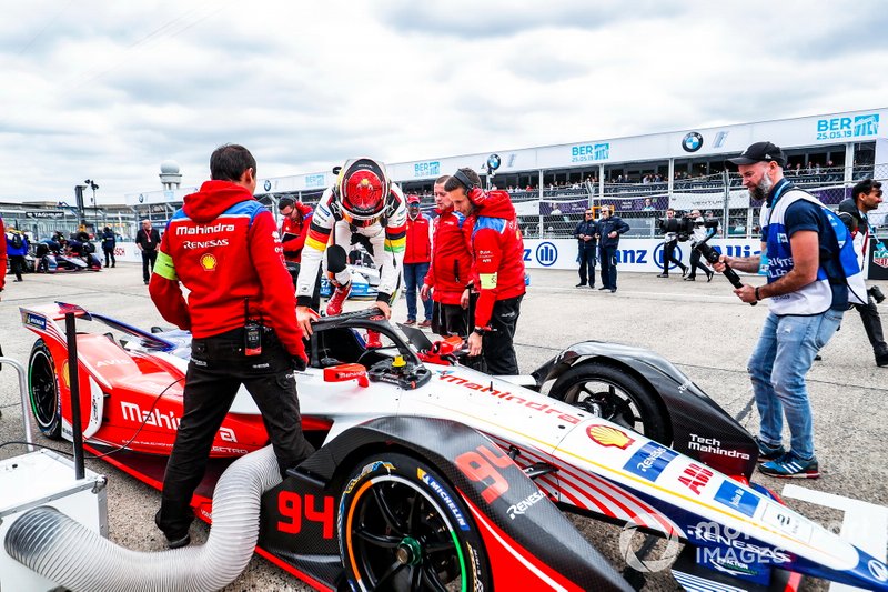 Pascal Wehrlein, Mahindra Racing, se sube a su M5 Electro