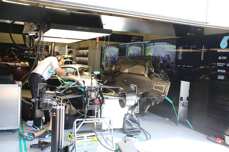 Mercedes AMG F1 W10