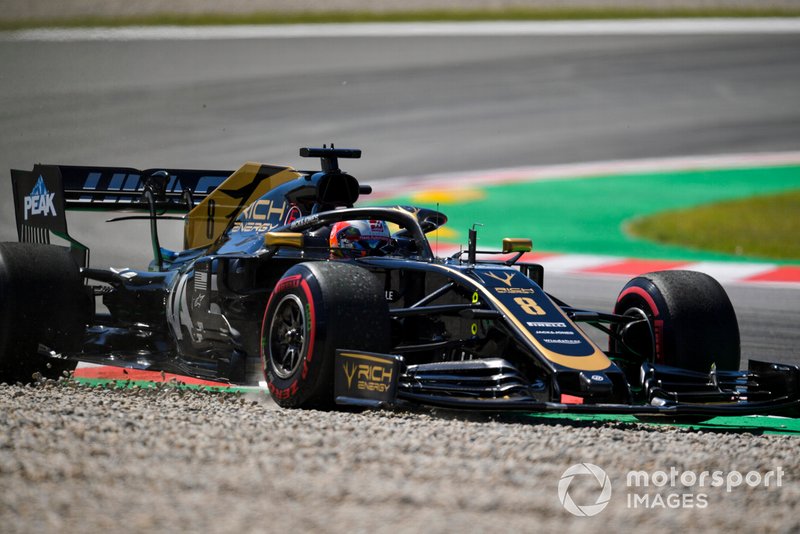 Romain Grosjean, Haas F1 Team VF-19 melebar