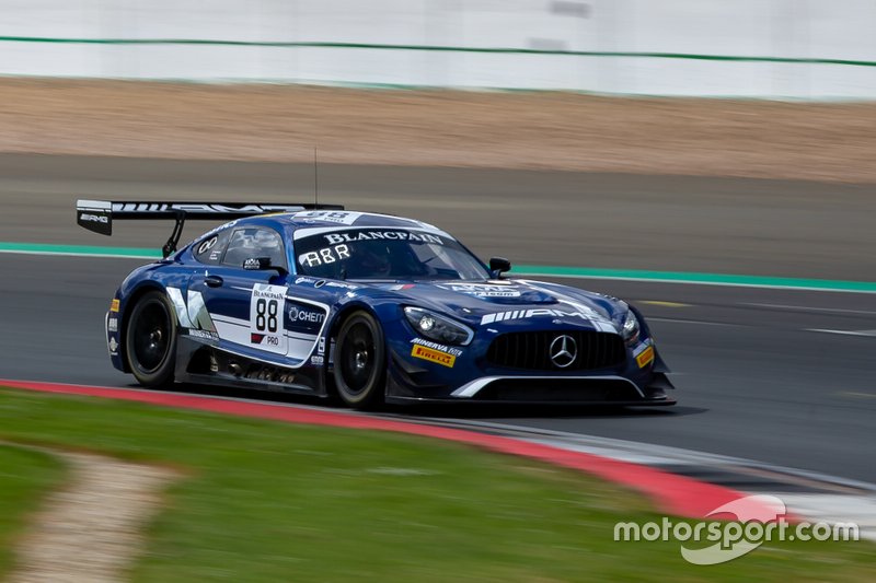 #88 Mercedes-AMG Team Akka ASP Mercedes-AMG GT3: Michael Meadows, Raffaele Marciello, Vincent Abril