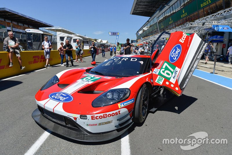 #67 Ford Chip Ganassi Racing Ford GT: Andy Priaulx, Harry Tincknell, Jonathan Bomarito