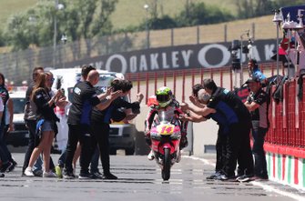 Le vainqueur Tony Arbolino, Team O