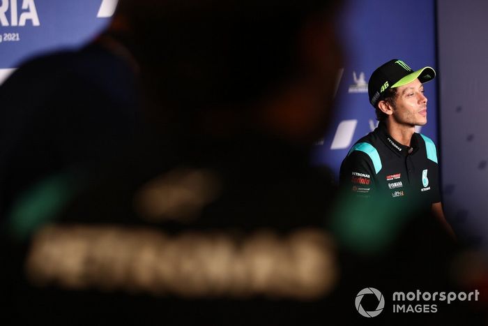 Valentino Rossi, Petronas Yamaha SRT anuncia su retiro de MotoGP