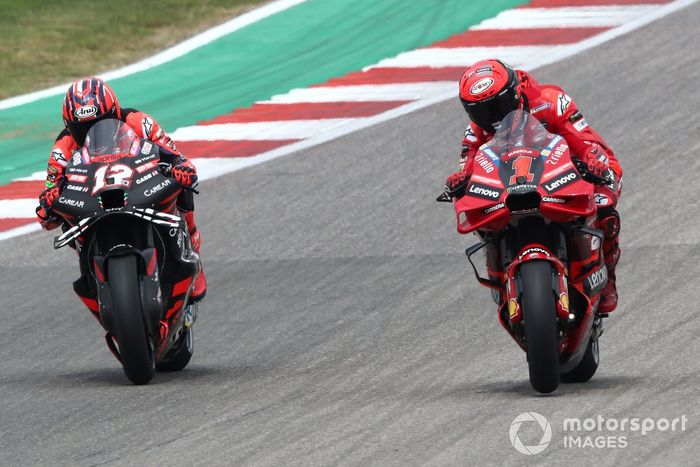 Maverick Viñales, Aprilia Racing Team, Francesco Bagnaia, Ducati Team 