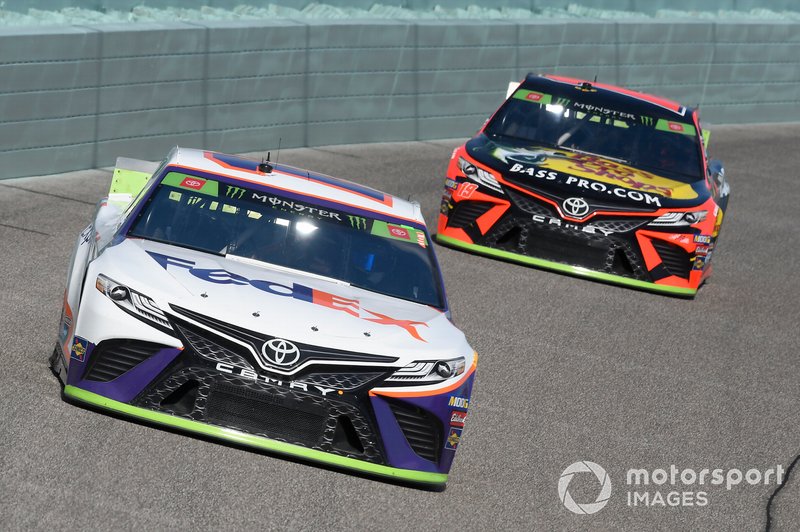 Denny Hamlin, Joe Gibbs Racing, Toyota Camry FedEx Express, Martin Truex Jr., Joe Gibbs Racing, Toyota Camry Bass Pro Shops