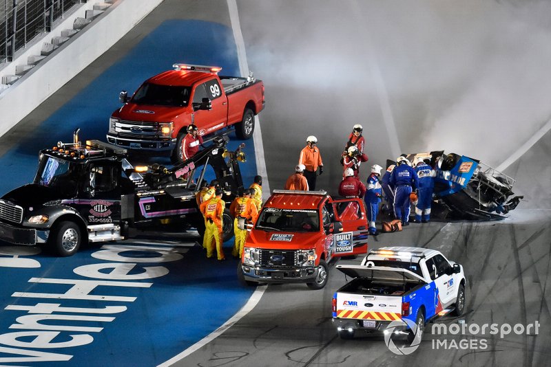 El accidente de Ryan Newman, Roush Fenway Racing, Ford Mustang Koch Industries