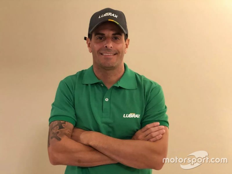 #4 - Julio Campos - Crown Racing (Cruze)
