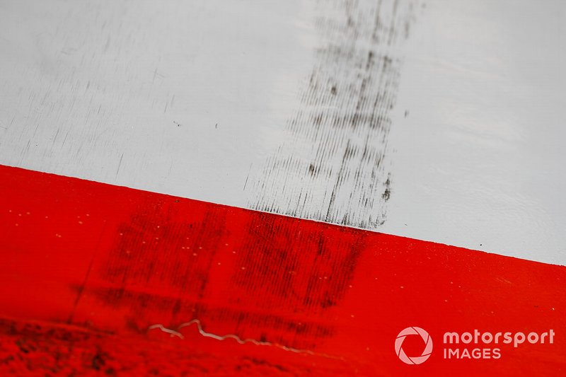 Pit lane detail